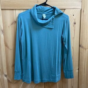 NWT Kate Quinn Bamboo Top